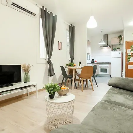 Comfortable 3bd In Poblenou Next To The Only For Families! Apartment *