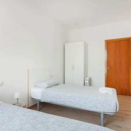 Apartment Comfortable 3bd In Poblenou Next To The Only For Families! Barcelona