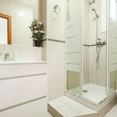 Comfortable 3bd In Poblenou Next To The Only For Families! *