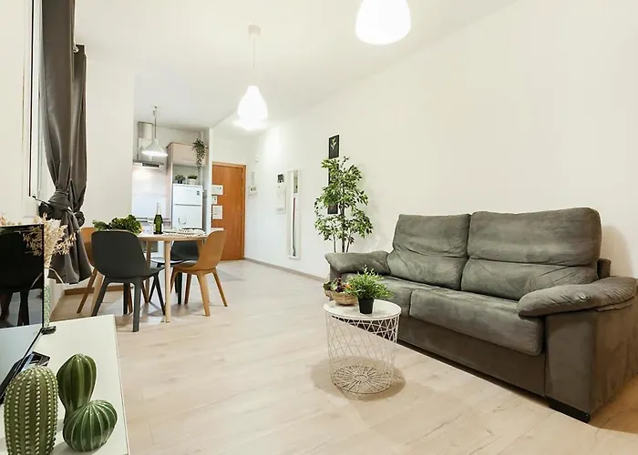 The Collection - Comfortable 3bd In Poblenou Next To The Only For Families!